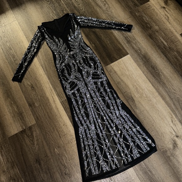 Windsor Black Sheer Dress with Rhinestone 🖤🖤 - Picture 4 of 10